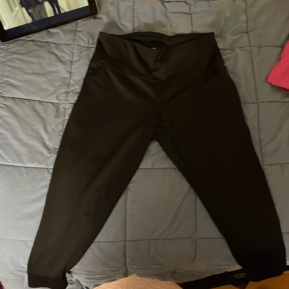 Skechers Sport Capri Leggings.